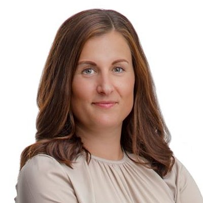 Emelie Larsson, mäklare i Vallentuna med 51 omdömen — Hittamäklare